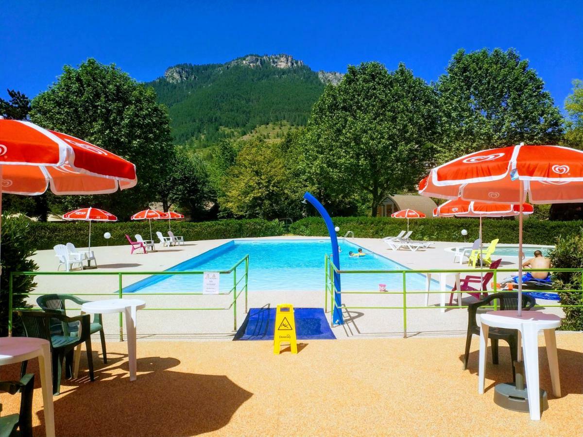 Camping Le Pre Morjal Ispagnac Luaran gambar